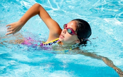 Bơi lội cho học sinh cấp 1: tự tin khám phá thế giới dưới nước